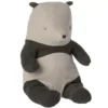 Maileg Safari Friends Panda - 32 Cm 1 Maileg Safari Friends Panda - 32 Cm -Maileg Winkel knuffel beer panda medium