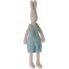 Maileg Knuffelkonijn Tuinbroek - Maat 2 - 32 Cm 1 Maileg Knuffelkonijn Tuinbroek - Maat 2 - 32 Cm -Maileg Winkel maileg knuffelkonijn tuinbroek gestreept blauw maat 2 3