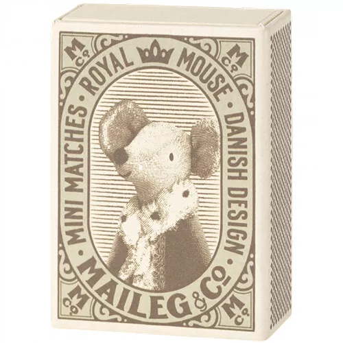 Maileg Knuffelmuis Baby Sleepy-wakey - Blue - 8 Cm 5 Maileg Knuffelmuis Baby Sleepy-wakey - Blue - 8 Cm - Image 3