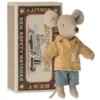 Maileg Knuffelmuis Grote Broer In Luciferdoosje - Geruite Jas - 12 Cm -Maileg Winkel maileg knuffelmuis grote broer geruite jas