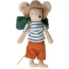 Maileg Knuffelmuis Grote Broer - Backpacker - 12 Cm -Maileg Winkel maileg knuffelmuis grote broer backpacker