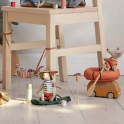 Maileg Knuffelmuis Grote Broer - Backpacker - 12 Cm 7 Maileg Knuffelmuis Grote Broer - Backpacker - 12 Cm -Maileg Winkel maileg knuffelmuis grote broer backpacker2