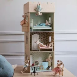 Maileg Poppenhuis Kasteeltoren Met Keuken - 62 Cm -Maileg Winkel maileg poppenhuis kasteeltoren2