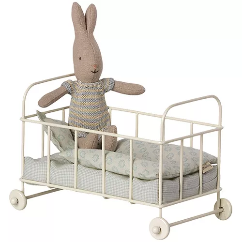 Maileg Poppenhuis Ledikant Blauw - Micro - 14,5 Cm 4 Maileg Poppenhuis Ledikant Blauw - Micro - 14,5 Cm - Afbeelding 2