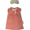 Maileg Poppenkleding Moedermuis - Nachtjapon 2 Maileg Poppenkleding Moedermuis - Nachtjapon -Maileg Winkel maileg poppenkleding moedermuis nachtjapon 1