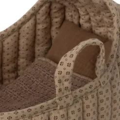 Maileg Poppenreiswieg Sand - 29 Cm -Maileg Winkel maileg poppenreiswieg sand 29 cm 2