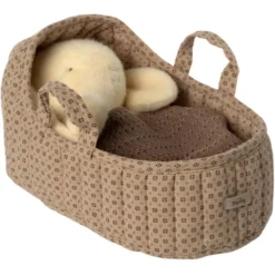 Maileg Poppenreiswieg Sand - 29 Cm -Maileg Winkel maileg poppenreiswieg sand 29 cm 3